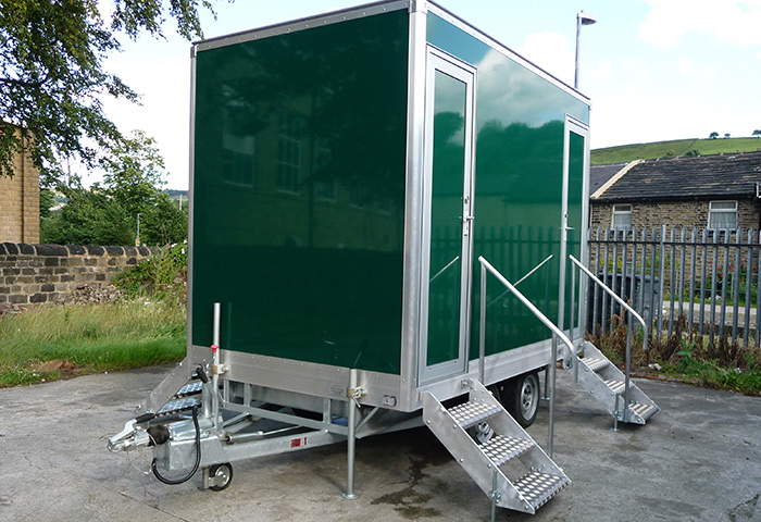 EasyTow Mobile Toilet